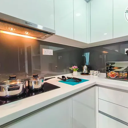 Almas Suites By Jbcity Home Nusajaya  Exterior photo